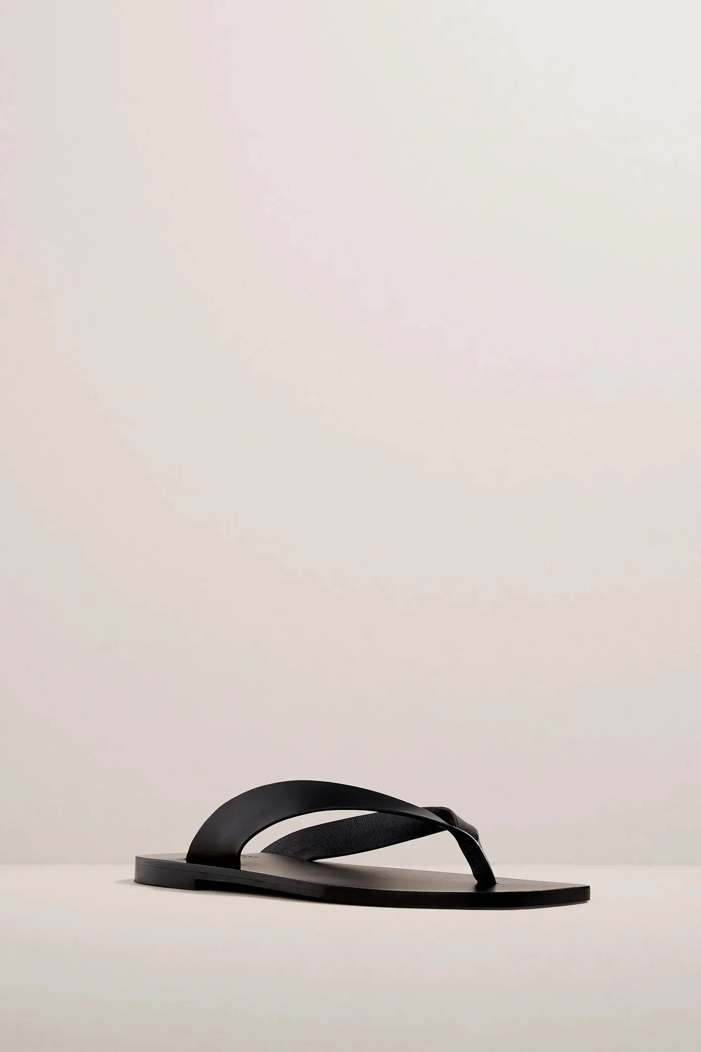 A Emery Kinto Sandal in Black