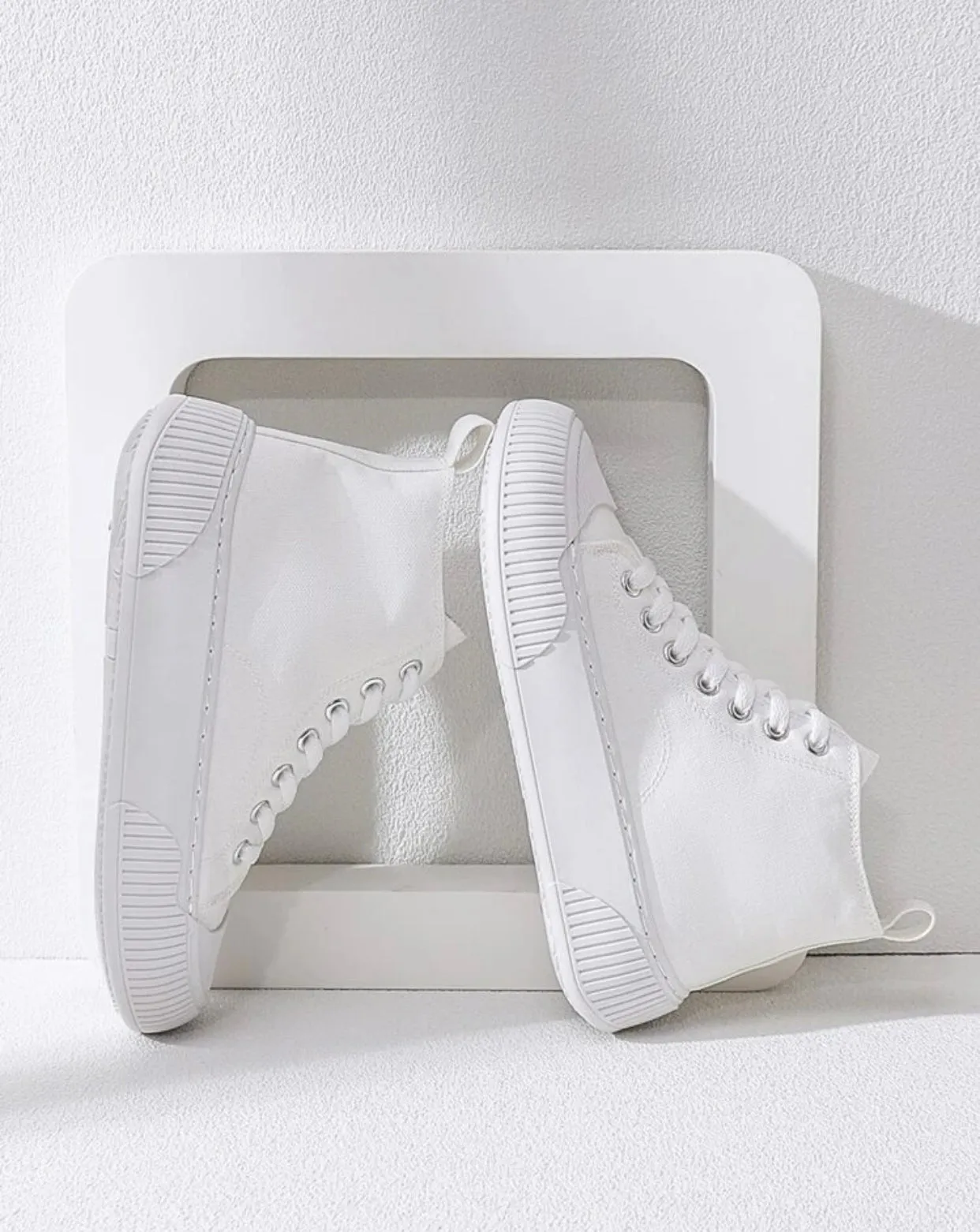 High top lace-up front canvas shoes