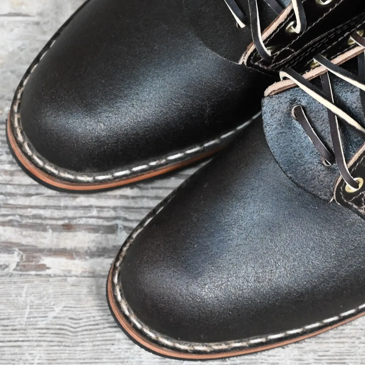 Nicks Cattle Buyer in Brown Waxed