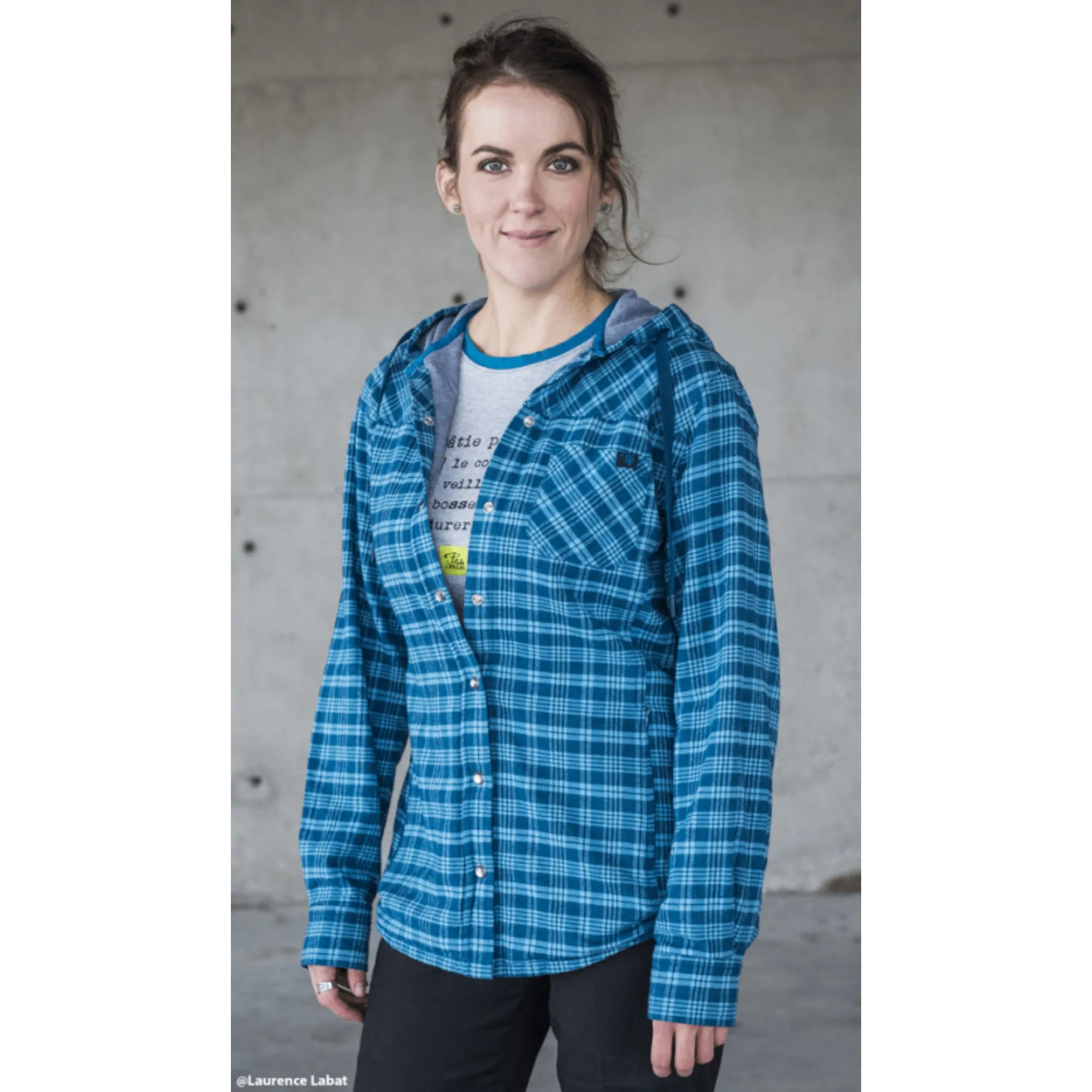 P&F Women's Work Shirt 460 - Lined Flannel, Hooded, Snap Front, Adjustable Waist, Zippered Hidden Pockets, Chest Pocket, Warm & Durable | Sizes XS-2XL